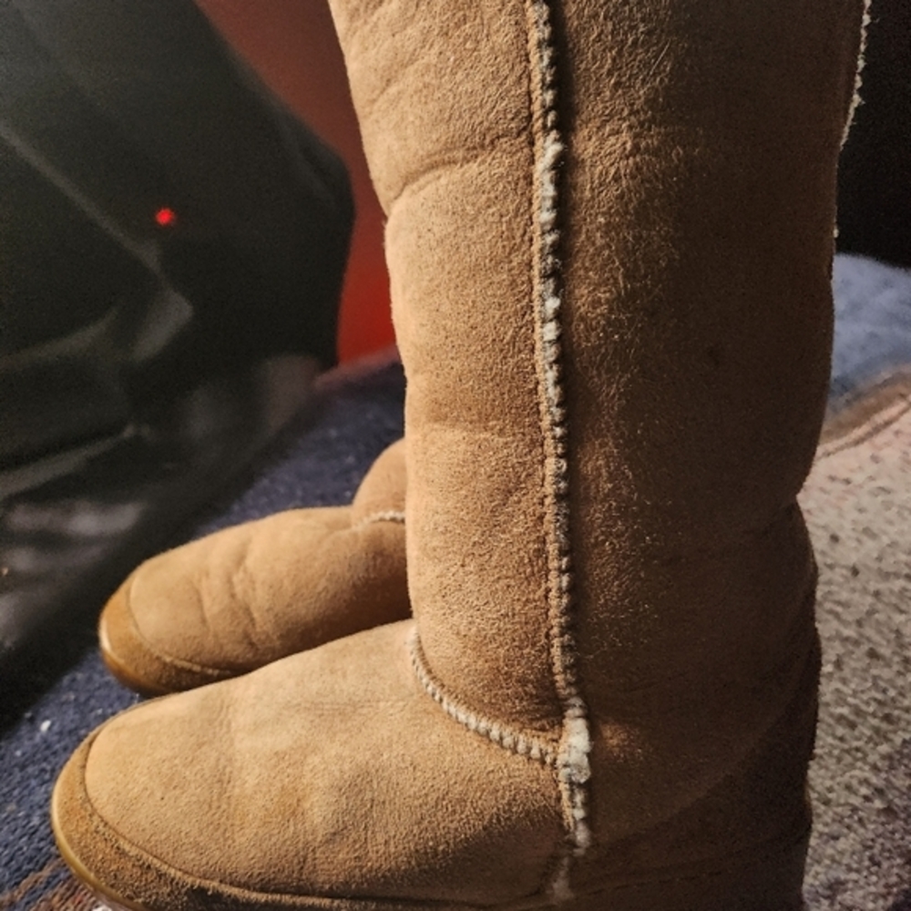 Minnetonka Tall Suede Boots 5.5 warm cozy! Original